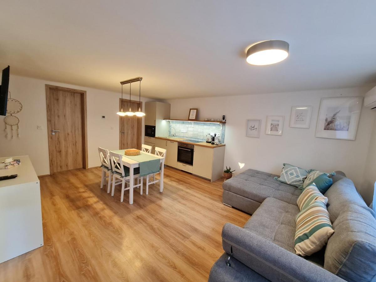 Darnay20 Vendeghaz Apartman Gyenesdiás